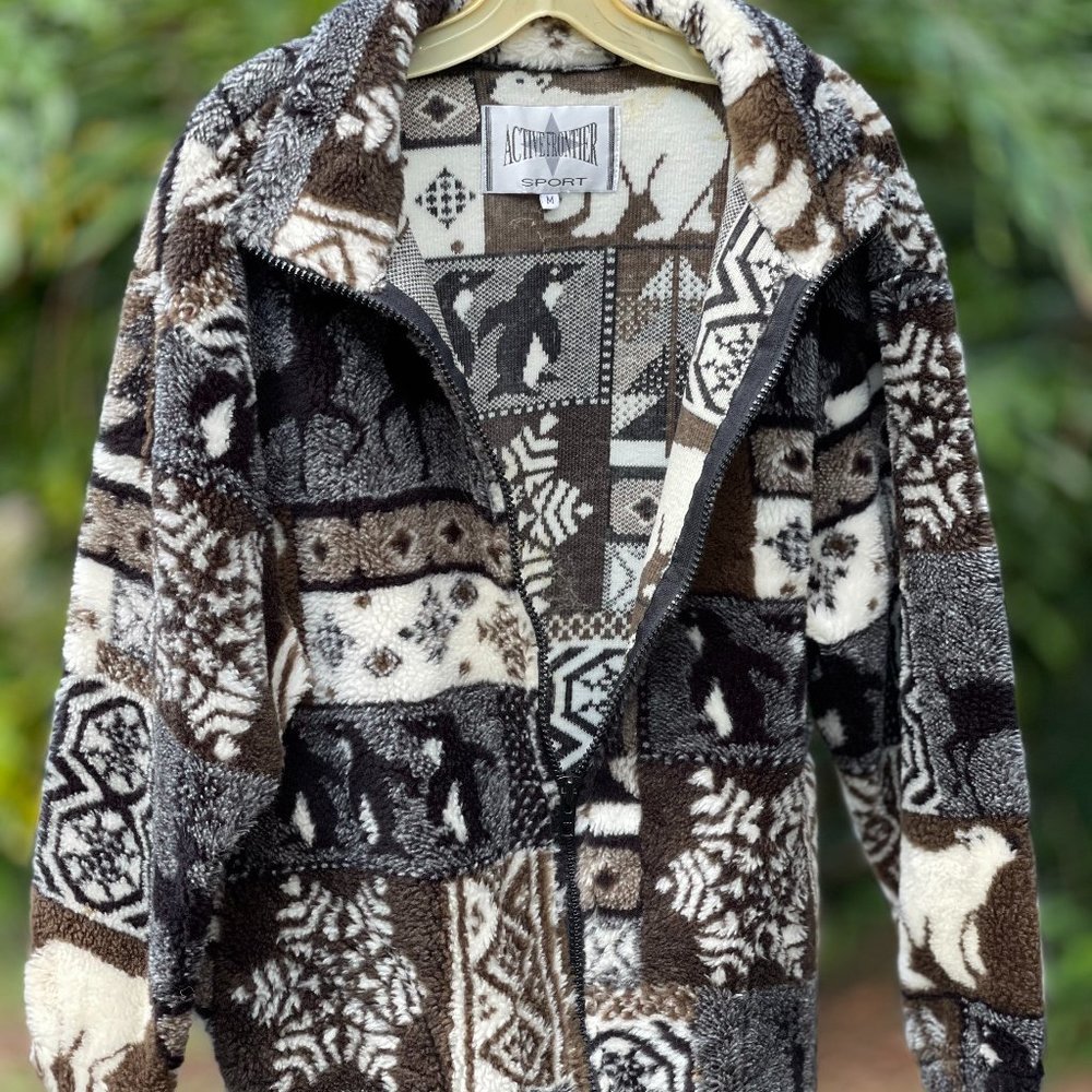 Active Frontier Sport faux fur jacket  Black and white  size medium
